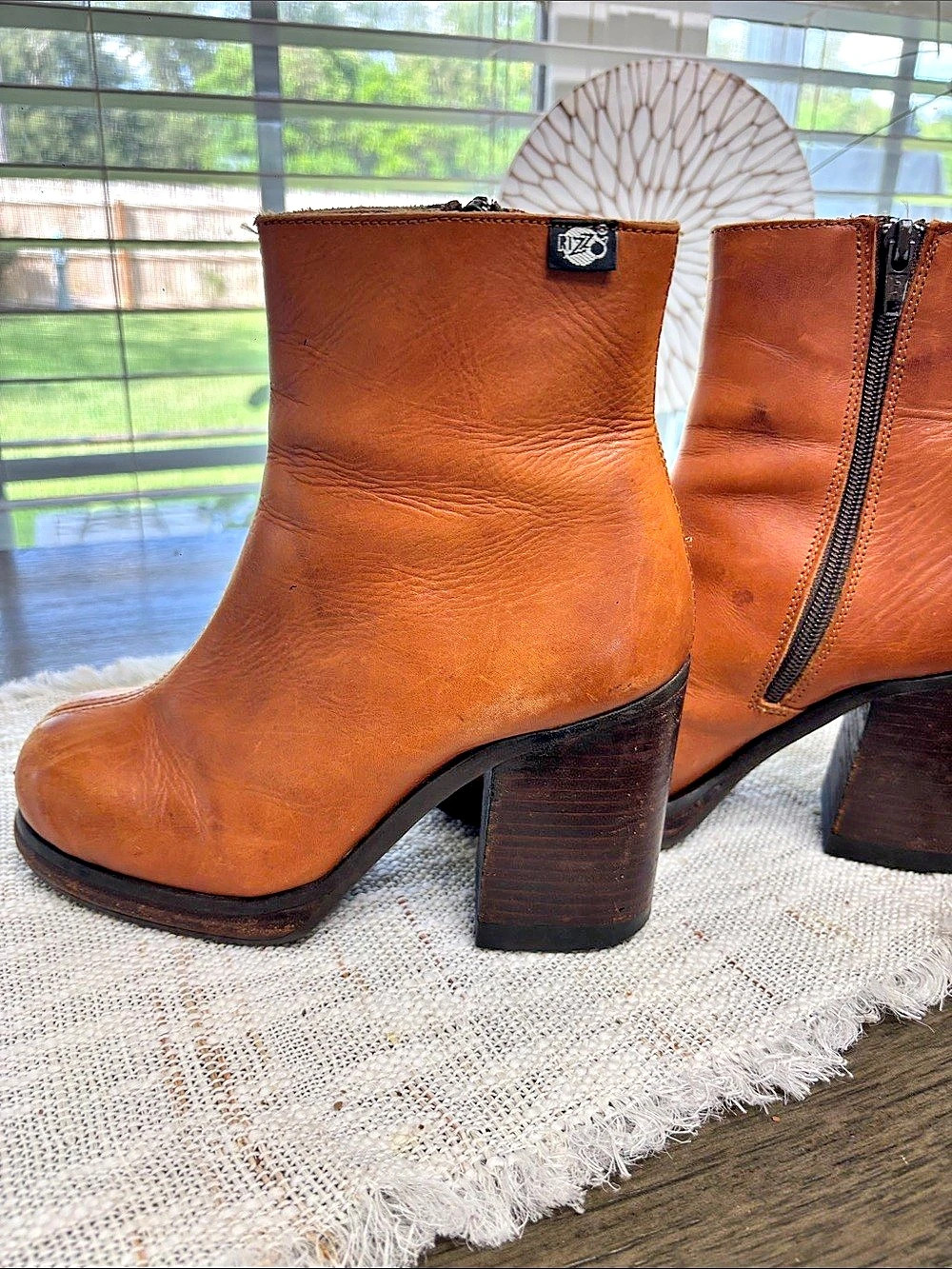 Vintage chunky 1990 KIZI Brown Heeled Ankle Boots